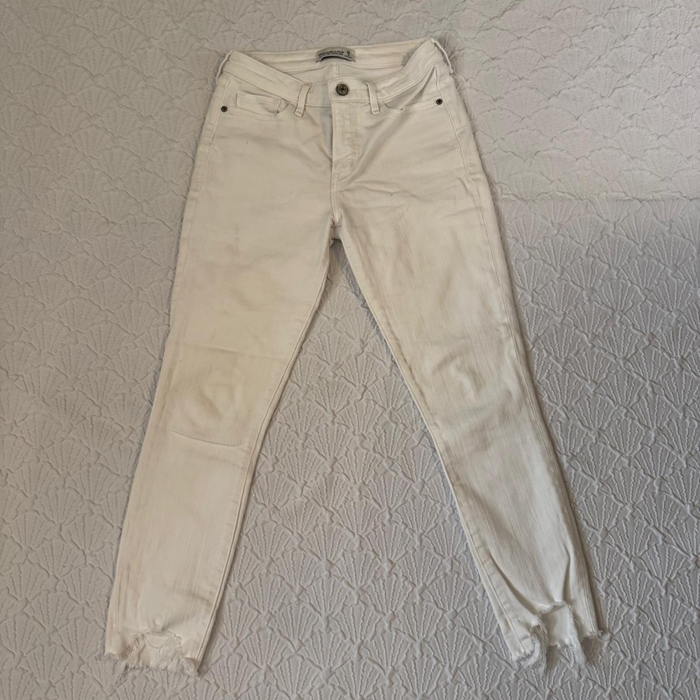 Abercrombie & Fitch Cream High-Rise Skinny Jeans